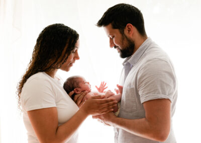newborn baby photographer that comes to your home surrey