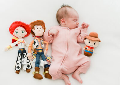newborn baby photographer that comes to your home in guildford surrey
