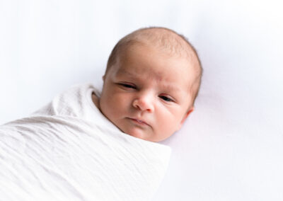 newborn baby photographer who comes to your home in surrey